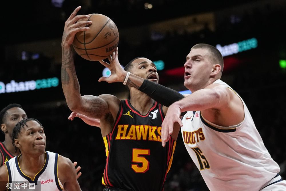 乔治与伦纳 乔治与伦纳